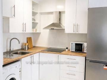 Encantador y moderno apartamento en alquiler al lado de la playa