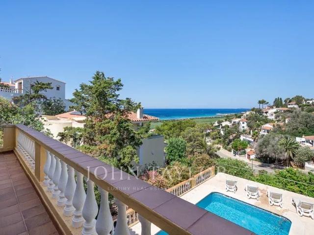 Encantadora villa con espectaculares vistas en Son Bou