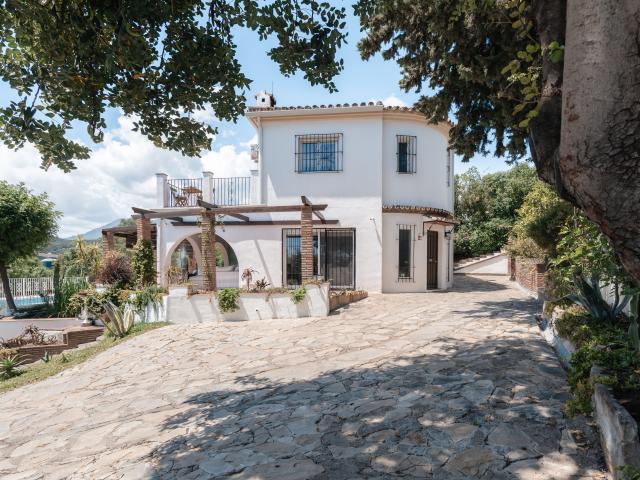 Encantadora Villa con hermosas vistas al mar