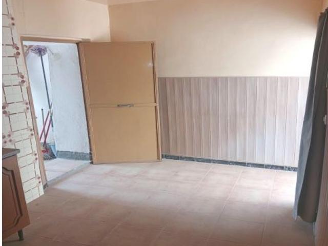 ? Encantadora Vivienda con Gran Terreno en el Centro de Alcalá del Río