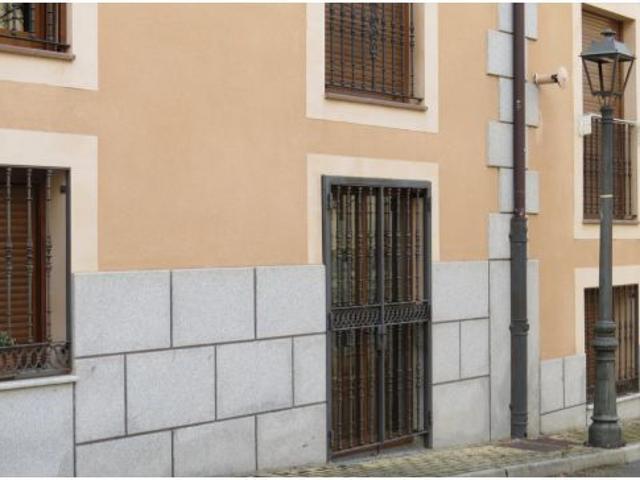 ENCANTADORA VIVIENDA EN EL REAL SITIO DE LA GRANJA DE SAN ILDEFONSO