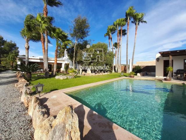 Encantadora vivienda rústica con piscina 220m² Santa Gertrudis de Fruitera