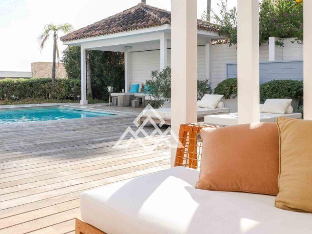 Encantadora y singular villa en Nueva Atalaya, Benahavís