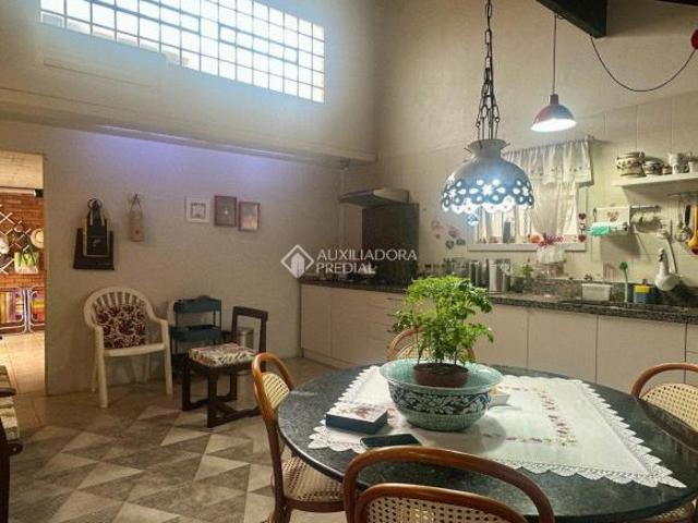 Encantadora casa com 3 quartos no bairro Operário em Novo Hamburgo