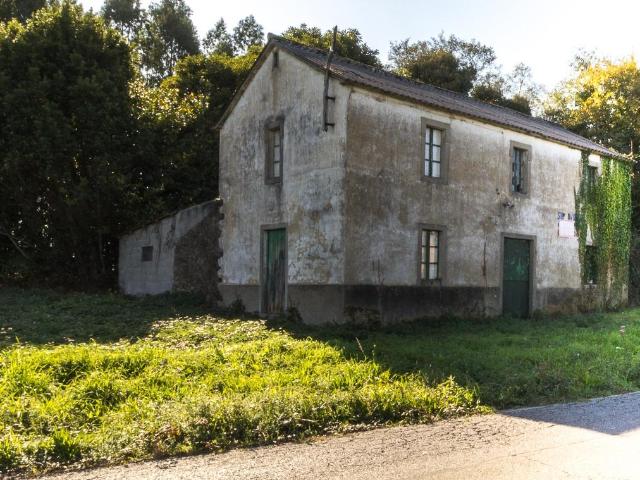 Encantadora Casa con Terreno en Abegondo, Galicia