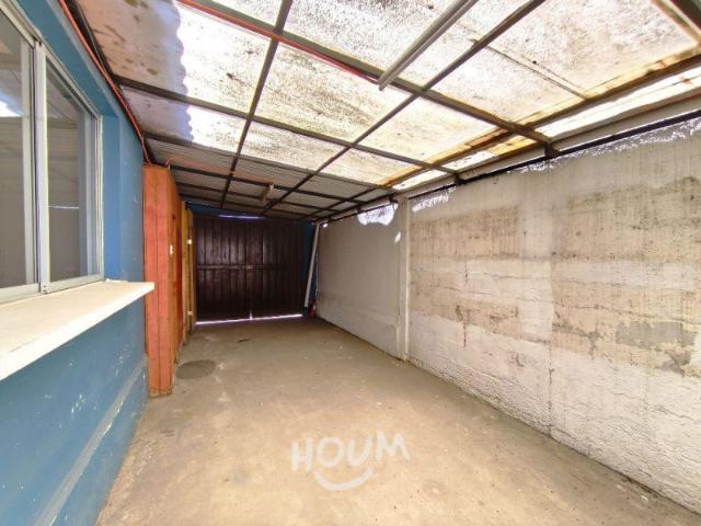ENCANTADORA CASA CON AMPLIOS ESPACIOS