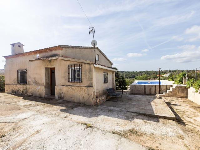 Encantadora casa con piscina en El Mirador – confort, luz y excelente acceso