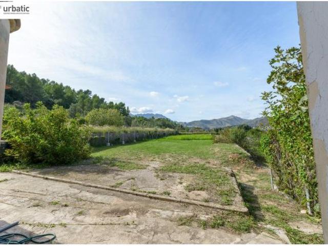 Encantadora Casa de Campo en Potries Oportunidad Única
