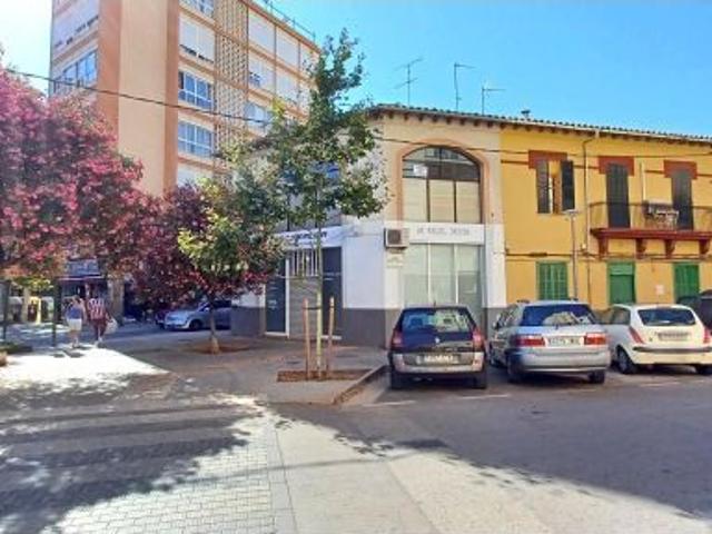 Encantadora casa de dos plantas en Plaça Guillem Moragues, Palma