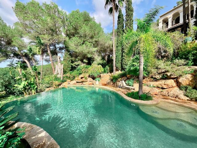 Encantadora Casa de Estilo Bohemio en el Sereno Valle de Mor. 500m² Santa Eulalia del Río
