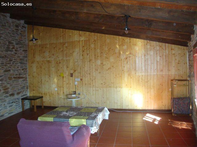 Encantadora Casa de Piedra Reformada en Paramo del Sil