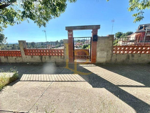 ENCANTADORA CASA EN CAN MIR, TRANQUILIDAD Y NATURALEZA A 5 MINUTOS DE RUBÍ