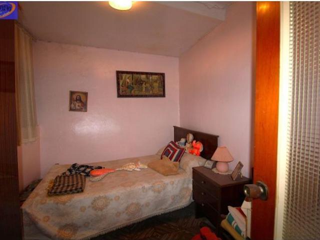 Encantadora Casa en Utiel a un Precio Imperdible: ¡Solo €35,000!
