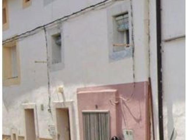 Encantadora Casa en Valle de Tobalina con Terreno y Vistas Espectaculares
