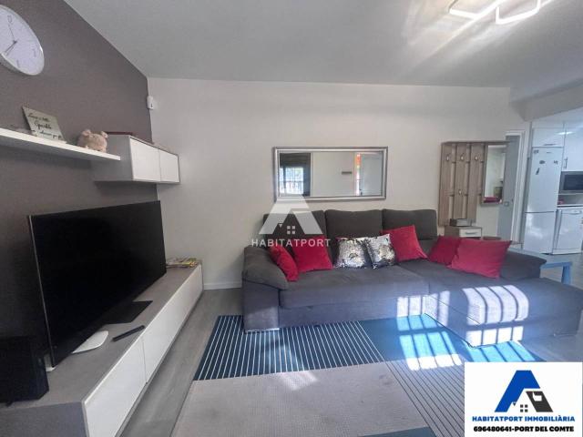 Encantadora casa en venta en el centro de La Coma