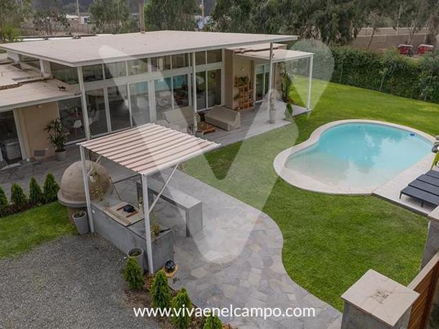 Encantadora Casa en venta Lote 900 m² y construcción de 280 m²