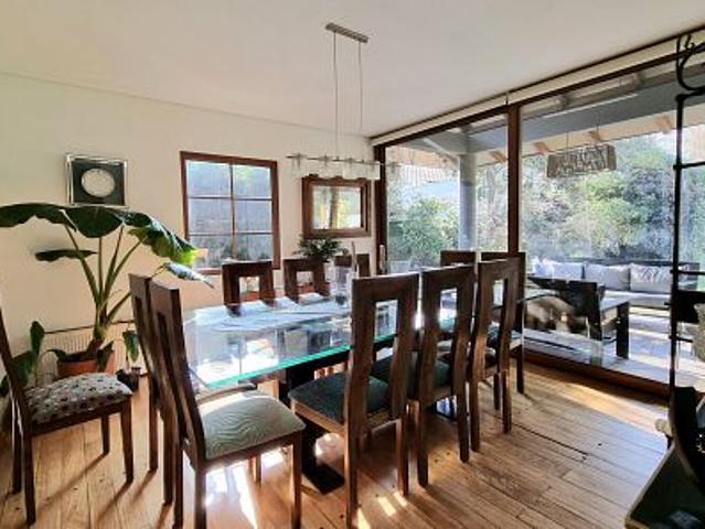 ENCANTADORA CASA ESTILO CHILENA EN SAN DAMIÁN