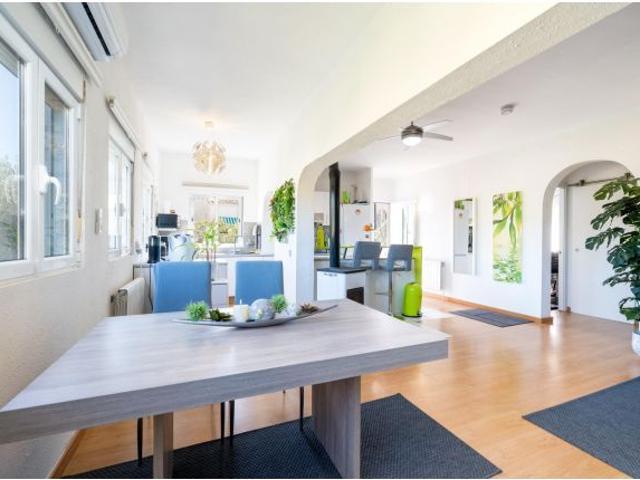Encantadora casa pareada con jardín y terraza en Costa de la Calma