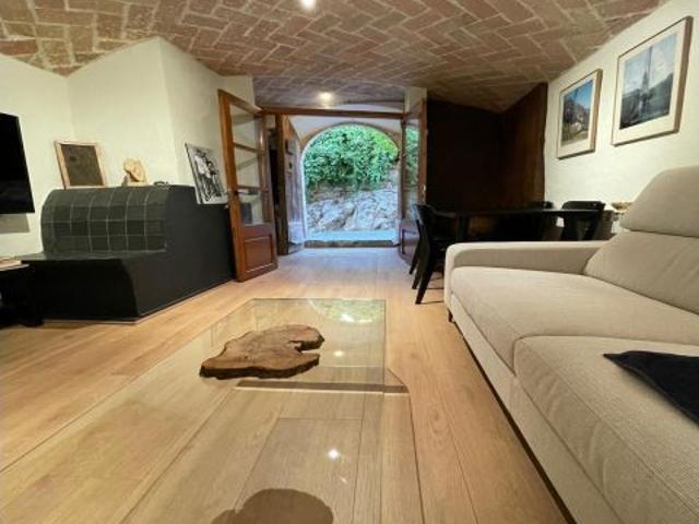 Encantadora casa rústica con elegancia moderna en el corazón de Collbató