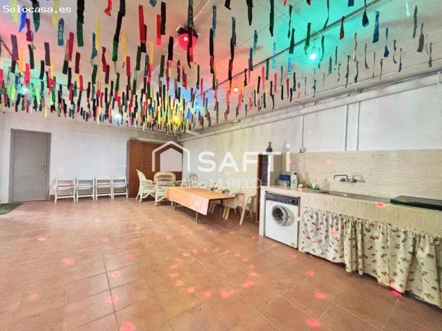 Encantadora casa unifamiliar cerca de Sitges – entorno natural y amplitud