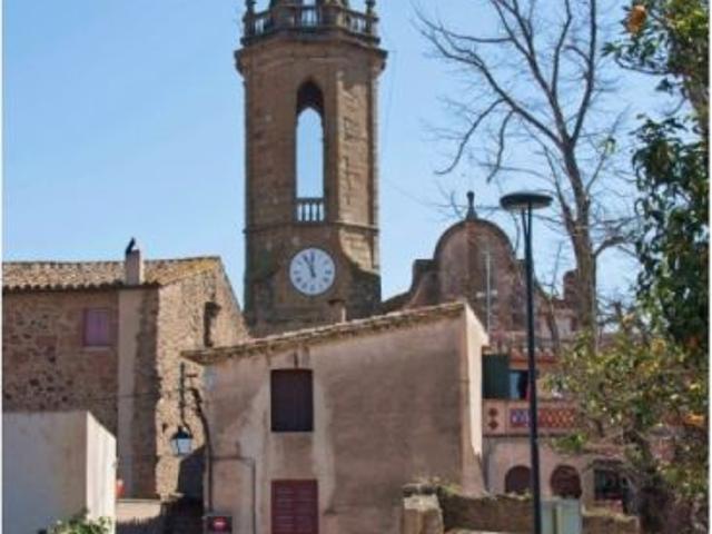 Encantadora masía del siglo XVII con más de 5 hectáreas de terreno en Rupià