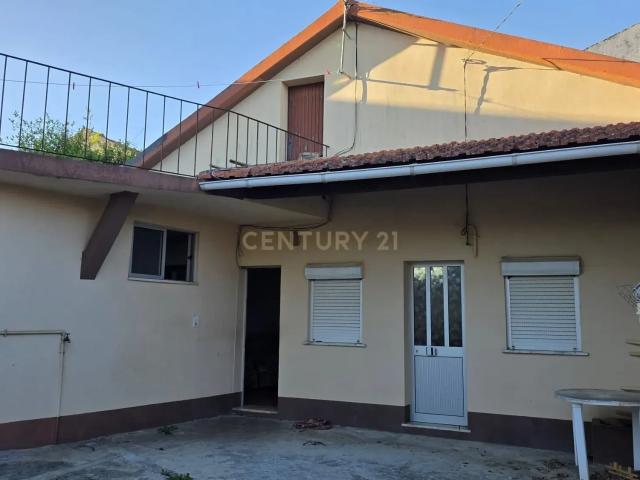 Encantadora Moradia em Espirito Santo, Soure, Coimbra com excelente vista