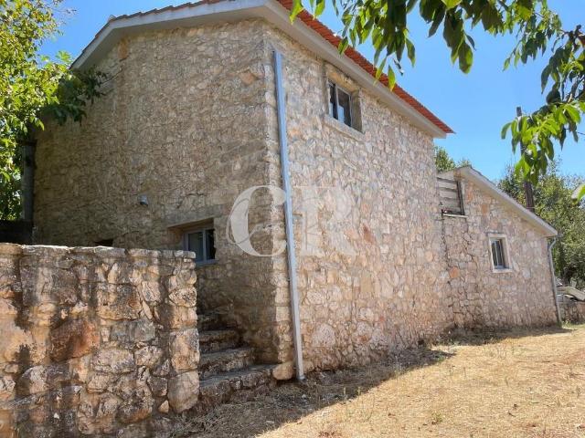 Encantadora moradia em pedra, com 2 quartas a poucos minutos de Ansião, no centro de Portugal