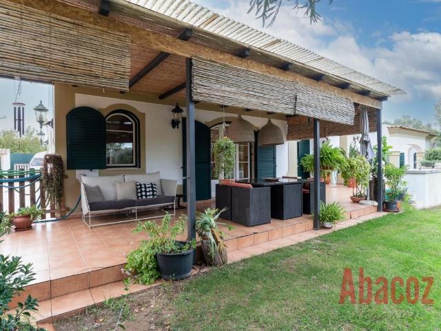 Encantadora Moradia Tipicamente Portuguesa V4 Com Jardim 220m² São bartolomeu de messines