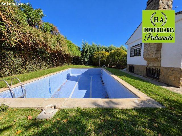 Encantadora Parcela de Oportunidad con Piscina Privada