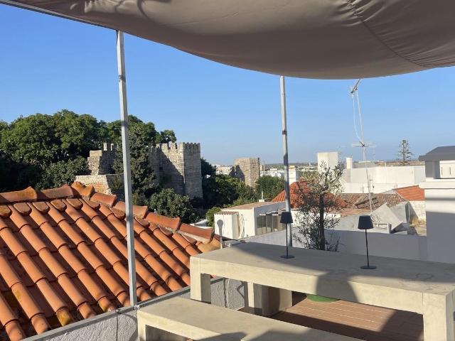Encantadora Penthouse T1 Com Terraço E Vistas Panorâmicas So. 88m² Tavira Santa Maria