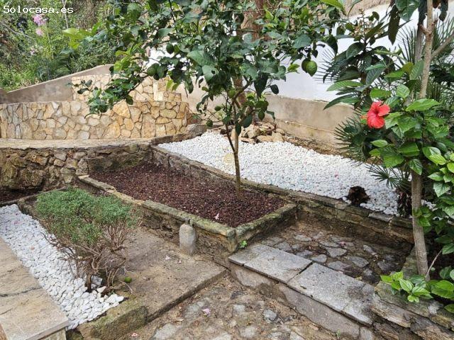 Encantadora planta baja reformada con gran patio y ducha exterior en Cala Sant