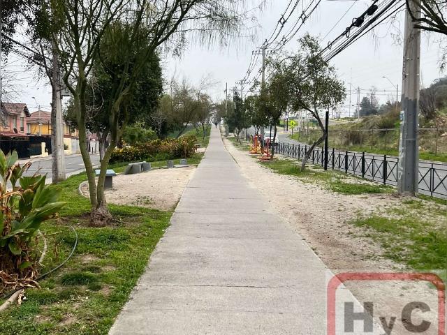 Encantadora propiedad de 3 dormitorios, Lomas de Eyzaguirre