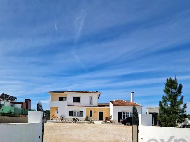 Encantadora Quinta com 10.880m² a 5 min do Bombarral