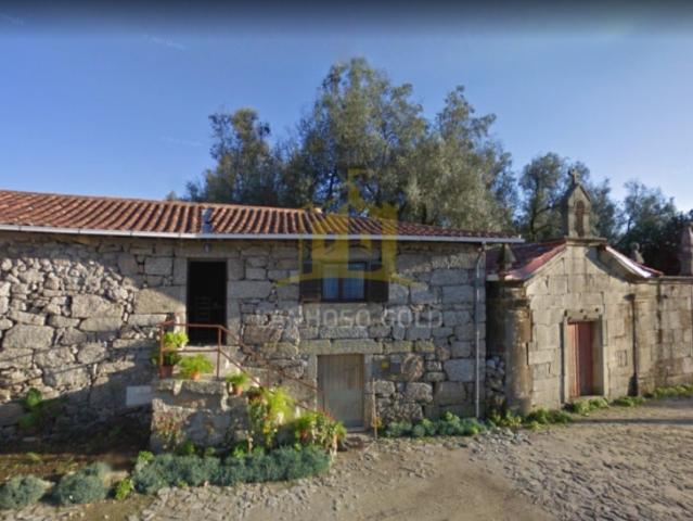 Encantadora Quinta em Verim, Póvoa de Lanhoso Oportunidade Única com Potencial Turístico