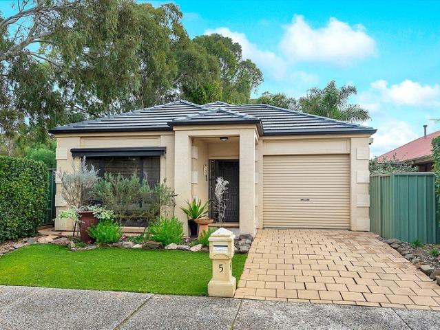 Charming Home in Quiet Setting