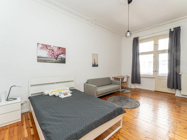 Enchanting studio apartment in Prenzlauer Berg, Berlin Amsterdam Apartments for Rent