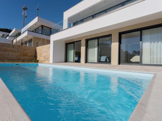 Encosta do Salgado | Moradia mobilada com piscina na Nazaré. 144m² Nazaré