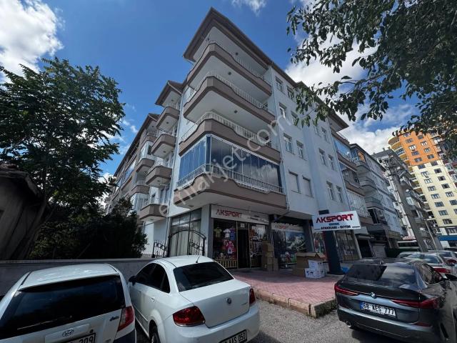 Endüstri Meslek Lisesi Yanında Arakat Satılık 3+1 Fırsat Daire