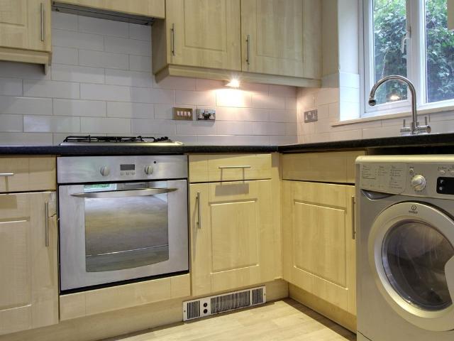 Endymion Mews, Hatfield AL10, 2 bed flat to rent, £1,400 pcm | PrimeLocation