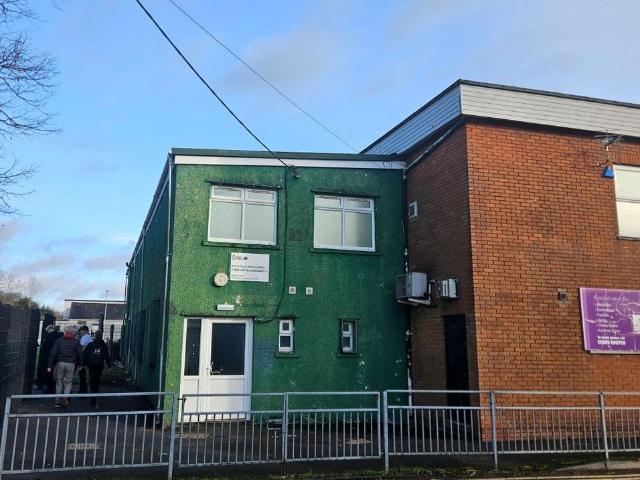 End of terrace house for sale