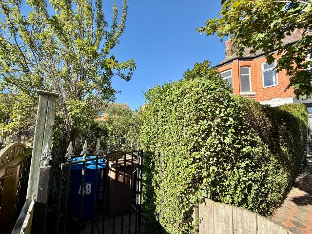 End of Terrace House in 48 Clifford Street, Hornsea, HU18 1HZ