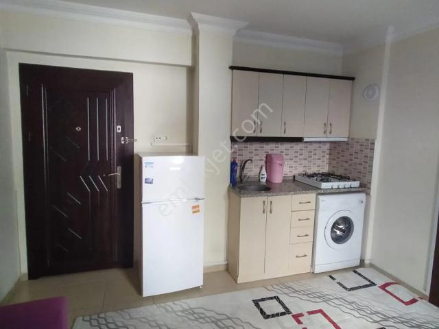 Ender Uysal Gayrimenkulden Üniversiteye Yakın 1+1 Kiralık Balkonlu Eşyalı Apart.