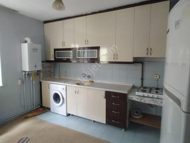 Ender Uysal Gayrimenkulden Yunusemre De Kiralık 3+1 Eşyallı Daire.