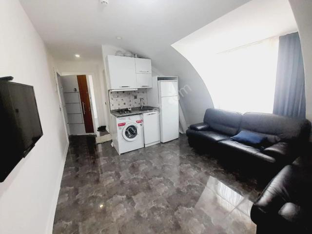 Ender Uysal Gayrimenkulden Zeytinköy De Kiralık 2+1 Çatıkatı Apart.