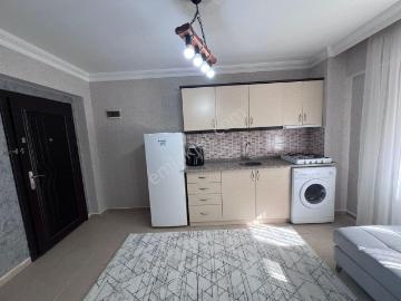 Ender Uysal Gayrimenkulden Zeytinköy De Paü Ye Yürüme Mesafesi 1+1 Kiralık Apart.