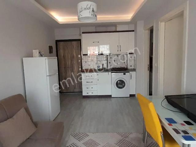 Ender Uysal Gayrimenkulden Asmalıevler De Kiralık Asansörlü Balkonlu 1+1 Kiralık Apart.