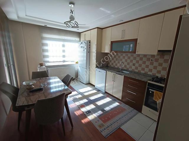 Ender Uysal Gayrimenkulden Foruma Çok Yakın 3+1 Geniş Çift Banyolu Kiralık Daire.