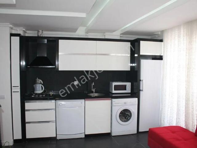 Ender Uysal Gayrimenkulden Foruma Yakın 1+1 Klimalı Balkonlu Geniş Lüx Apart.