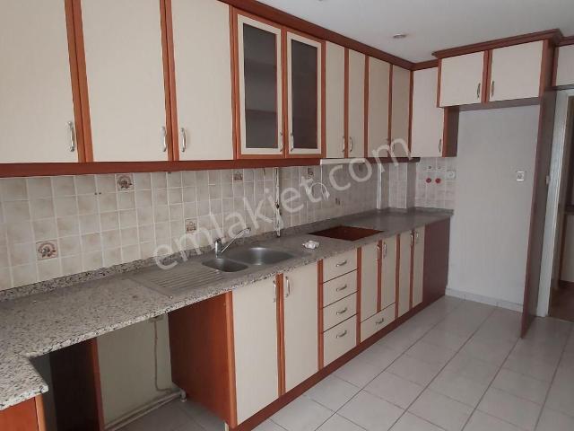 Ender Uysal Gayrimenkulden Mehmetçikte 3+1 Satılık Daire.