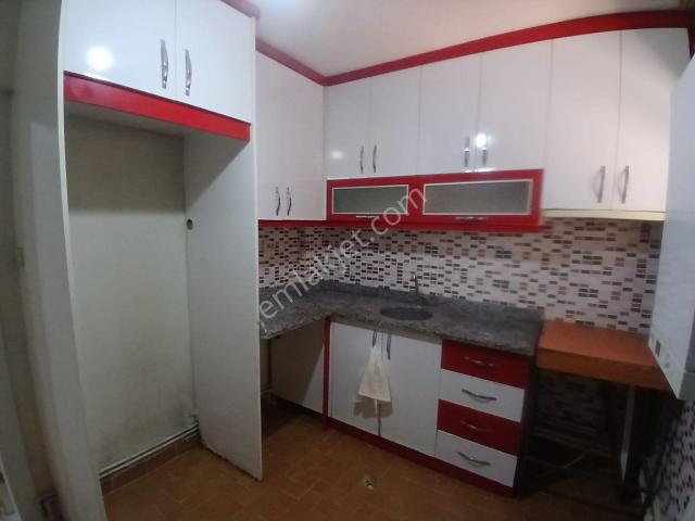 Ender Uysal Gayrimenkulden Siteler'de Kiralık 2+1 Bahçekatı Daire.